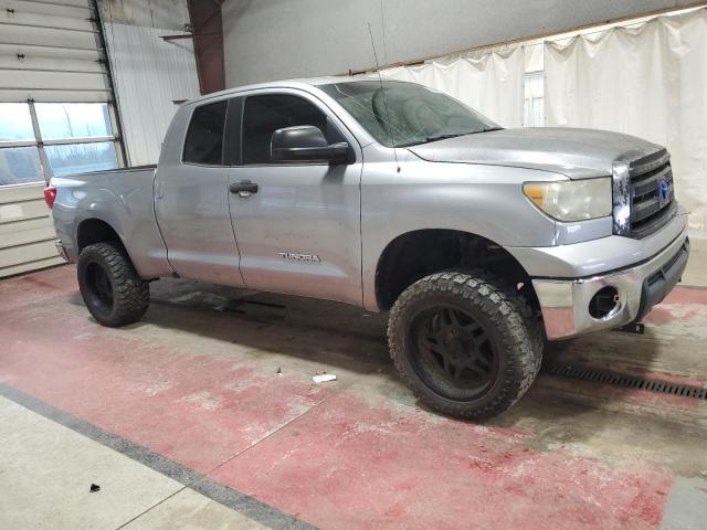 5TFRM5F17DX053347 - 2013 TOYOTA TUNDRA DOUBLE CAB SR5 SILVER photo 4