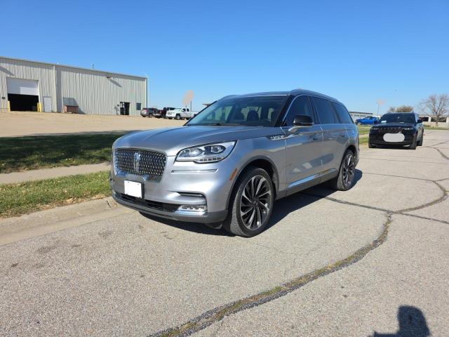 5LM5J7XC8LGL29223 - 2020 LINCOLN AVIATOR RESERVE 银色 照片 2