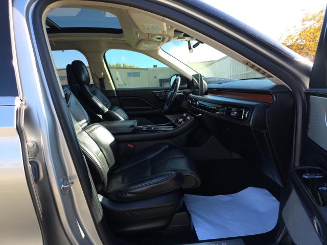 5LM5J7XC8LGL29223 - 2020 LINCOLN AVIATOR RESERVE 银色 照片 5