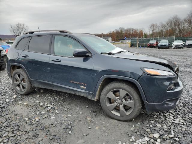 1C4PJMCS2GW299434 - 2016 JEEP CHEROKEE LATITUDE GRAY photo 4