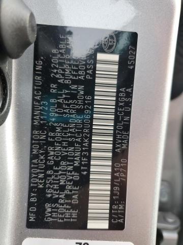 4T1F31AK2RU069216 - 2024 TOYOTA CAMRY XLE SILVER photo 12