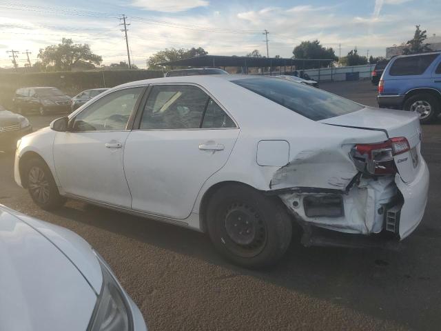 4T1BF1FK2CU524684 - 2012 TOYOTA CAMRY BASE WHITE photo 2