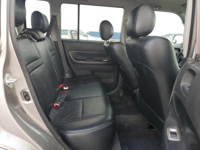 JTLKT324764105027 - 2006 TOYOTA SCION XB Argent photo 10