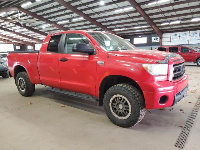 5TFUY5F13BX172217 - 2011 TOYOTA TUNDRA DOUBLE CAB SR5 RED photo 4