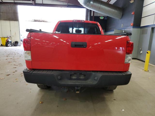 5TFUY5F13BX172217 - 2011 TOYOTA TUNDRA DOUBLE CAB SR5 RED photo 6