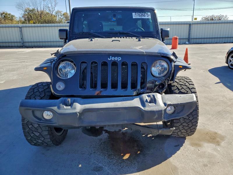 1C4BJWDG3HL696833 - 2017 JEEP WRANGLER U SPORT BLACK photo 5