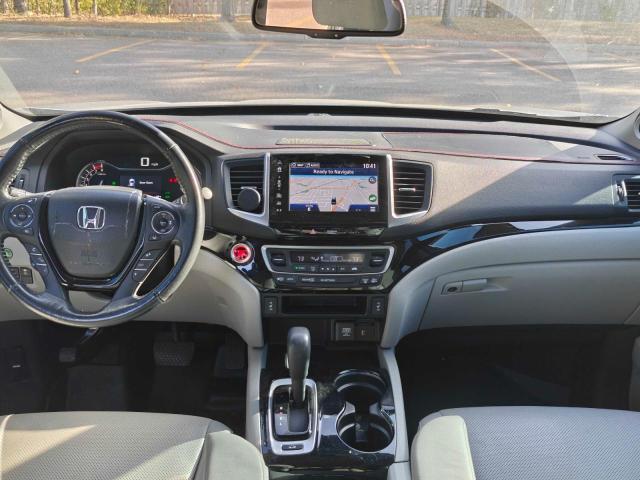 5FPYK3F78JB006769 - 2018 HONDA RIDGELINE RTL Серебристый фото 9