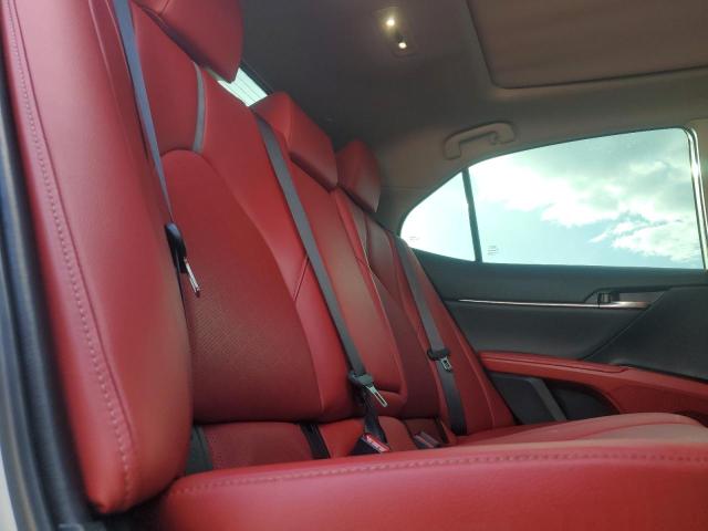 4T1B61HK0KU288659 - 2019 TOYOTA CAMRY XSE 白色 照片 10