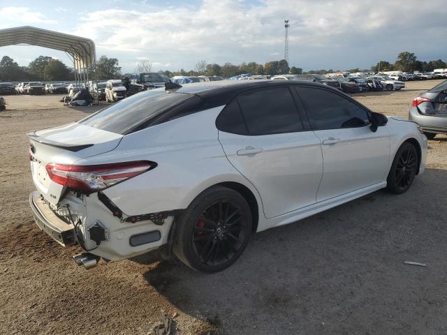 4T1B61HK0KU288659 - 2019 TOYOTA CAMRY XSE 白色 照片 3
