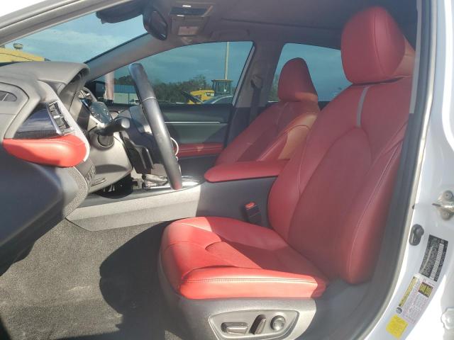 4T1B61HK0KU288659 - 2019 TOYOTA CAMRY XSE 白色 照片 7