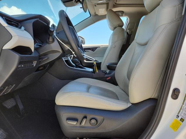 2T3W1RFV4MC161968 - 2021 TOYOTA RAV4 XLE WHITE photo 7