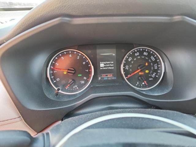 2T3W1RFV4MC161968 - 2021 TOYOTA RAV4 XLE WHITE photo 9