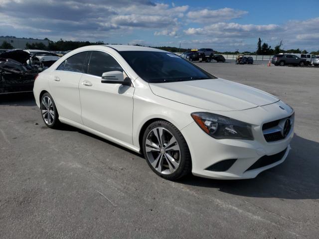 WDDSJ4GB4GN389863 - 2016 MERCEDES-BENZ CLA 250 4MATIC WHITE photo 4