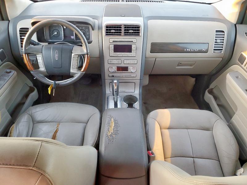 2LMDU68C67BJ21910 - 2007 LINCOLN MKX SILVER photo 8