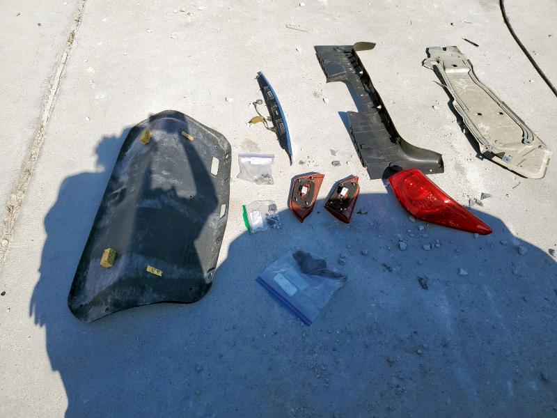 JN1BV7AP8FM351077 - 2015 INFINITI Q50 BASE 银色 照片 12