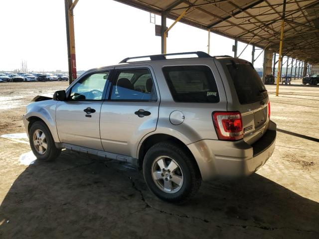 1FMCU9DG3CKC70082 - 2012 FORD ESCAPE XLT SILVER photo 2