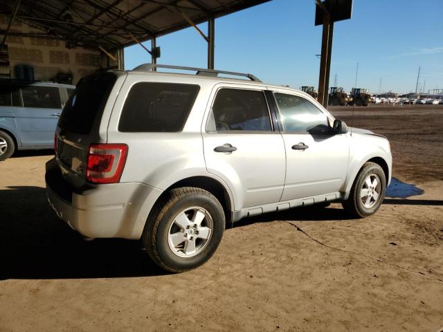 1FMCU9DG3CKC70082 - 2012 FORD ESCAPE XLT SILVER photo 3