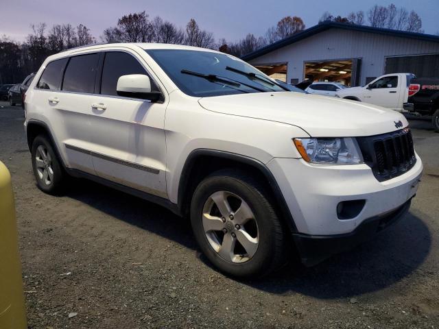 1J4RR4GT1BC535371 - 2011 JEEP GRAND CHER LAREDO WHITE photo 4