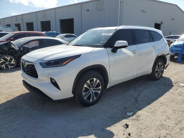2021 TOYOTA HIGHLANDER XLE, 