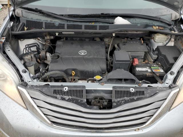 5TDKK3DC6BS068358 - 2011 TOYOTA SIENNA LE Gümüş foto 12