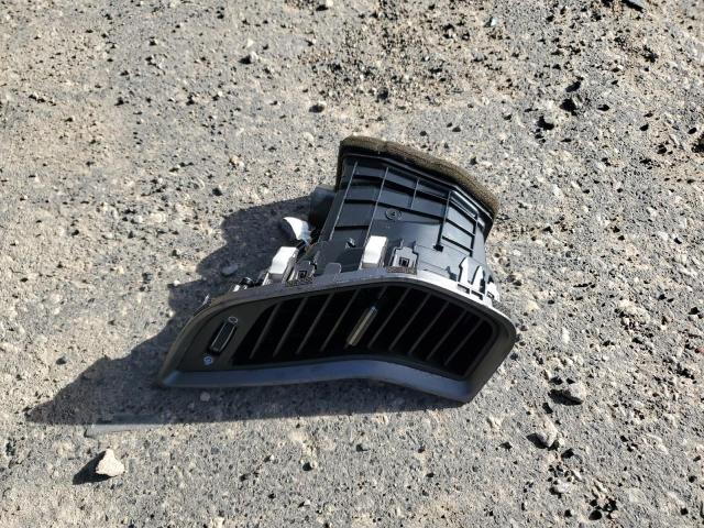 5XYZTDLB8JG540355 - 2018 HYUNDAI SANTA FE S BLUE photo 13