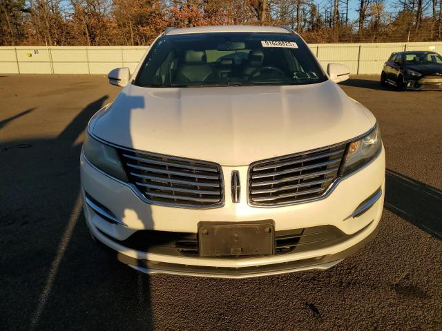 5LMCJ2D90HUL24514 - 2017 LINCOLN MKC SELECT WHITE photo 5