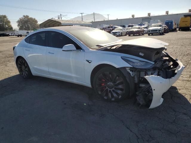 5YJ3E1EB4JF084258 - 2018 TESLA MODEL 3 Білий фото 4