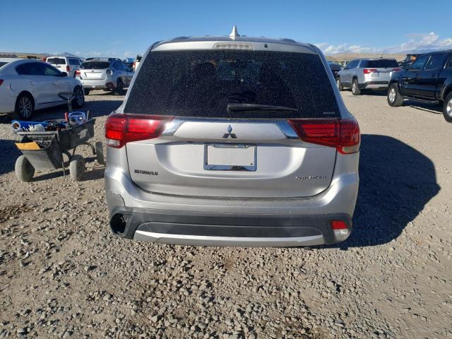 JA4AZ3A38JZ040077 - 2018 MITSUBISHI OUTLANDER SE SILVER photo 6