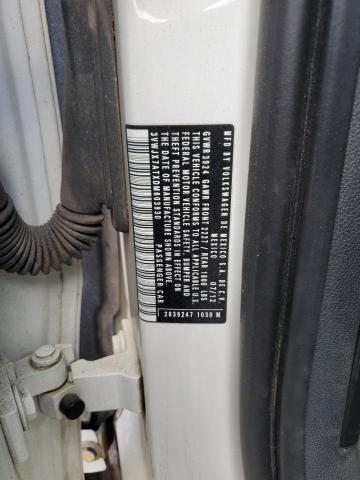 3VWJX7ATXDM603930 - 2013 VOLKSWAGEN BEETLE WHITE photo 12