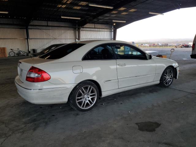 WDBTJ56H59F266773 - 2009 MERCEDES-BENZ CLK 350 WHITE photo 3