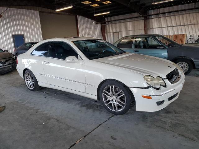 WDBTJ56H59F266773 - 2009 MERCEDES-BENZ CLK 350 WHITE photo 4