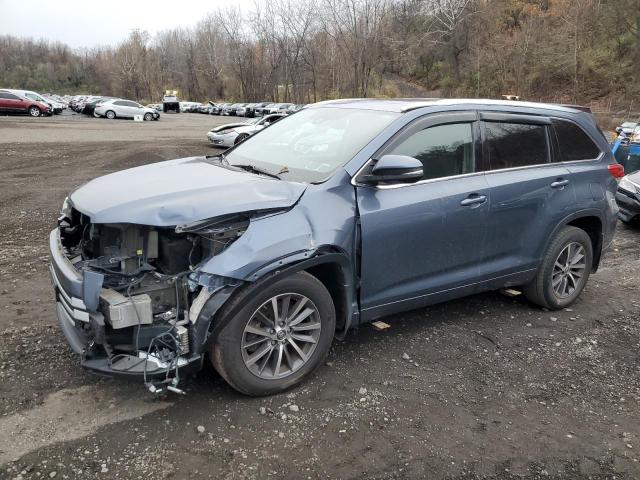 2017 TOYOTA HIGHLANDER SE, 