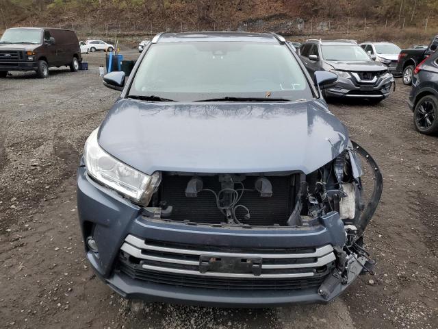 5TDJZRFH4HS463389 - 2017 TOYOTA HIGHLANDER SE 蓝色 照片 5