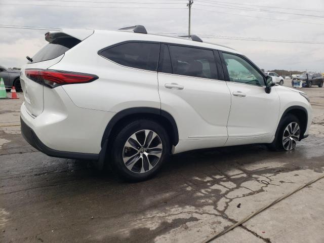 5TDGZRBH3NS246962 - 2022 TOYOTA HIGHLANDER XLE Beyaz fotoğraf 3