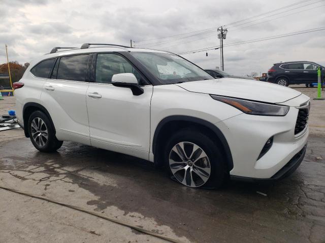 5TDGZRBH3NS246962 - 2022 TOYOTA HIGHLANDER XLE Beyaz fotoğraf 4