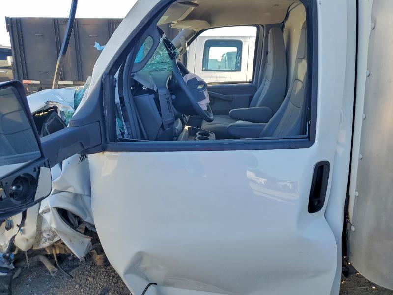 1GB3GSCBXK1274213 - 2019 CHEVROLET EXPRESS G3 白色 照片 7