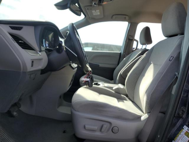 5TDJZ3DC6KS225457 - 2019 TOYOTA SIENNA LE أزرق صورة 7