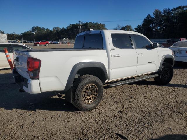 3TMCZ5AN1PM622916 - 2023 TOYOTA TACOMA DOUBLE CAB WHITE photo 3