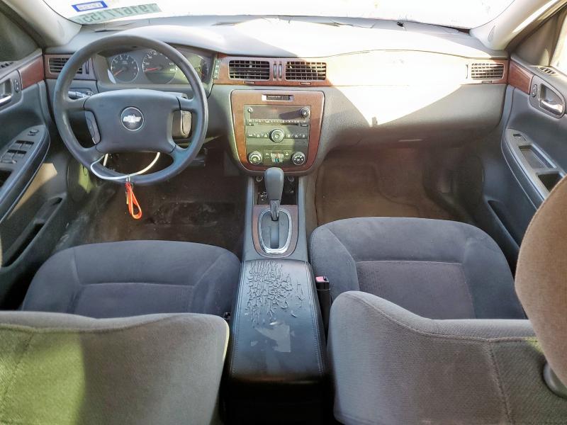 2G1WT57N391297615 - 2009 CHEVROLET IMPALA 1LT RED photo 8