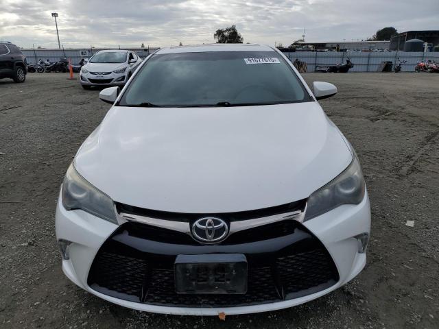 4T1BF1FK2FU931005 - 2015 TOYOTA CAMRY LE WHITE photo 5