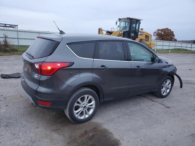 1FMCU0GD8KUB50763 - 2019 FORD ESCAPE SE შავი ფოტო 3