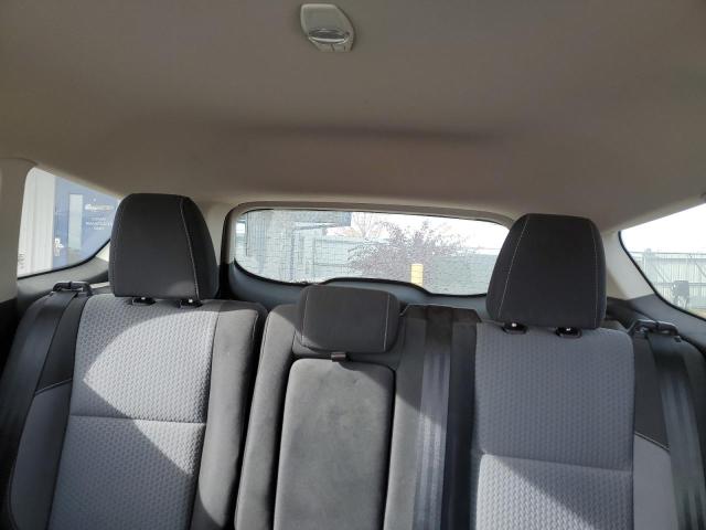 1FMCU9GD0HUC33827 - 2017 FORD ESCAPE SE SILVER photo 10