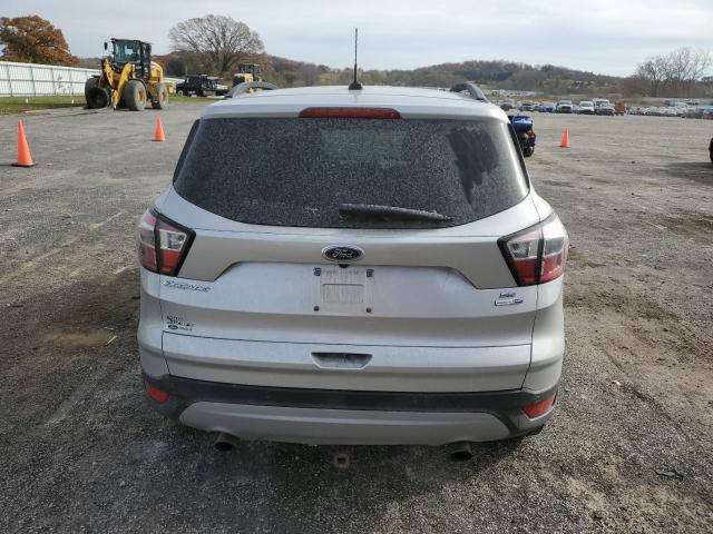 1FMCU9GD0HUC33827 - 2017 FORD ESCAPE SE SILVER photo 6