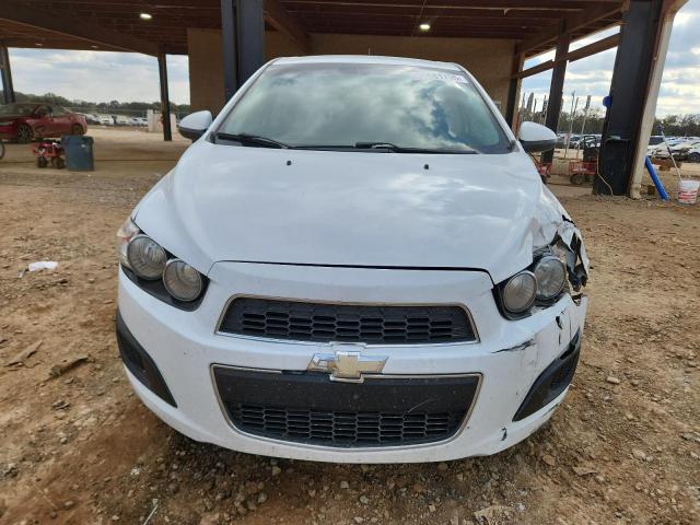 1G1JC6SB8F4164734 - 2015 CHEVROLET SONIC LT თეთრი ფოტო 5
