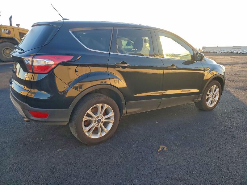 1FMCU9GD8HUD12811 - 2017 FORD ESCAPE SE SILVER photo 3