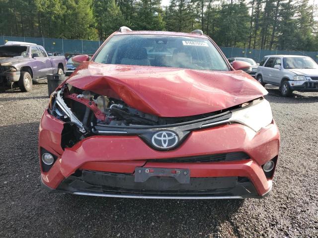 JTMRFREV4HJ122185 - 2017 TOYOTA RAV4 XLE RED photo 5