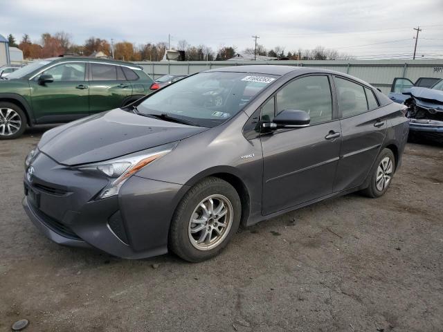 2016 TOYOTA PRIUS, 