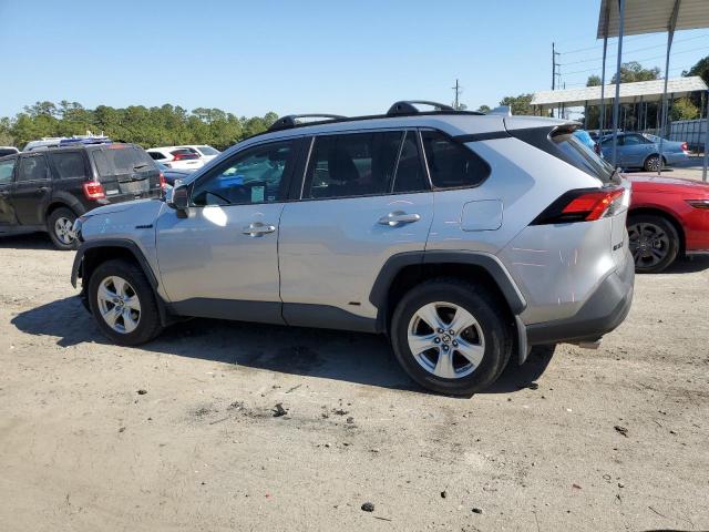 4T3MWRFV5MU019927 - 2021 TOYOTA RAV4 LE 银色 照片 2