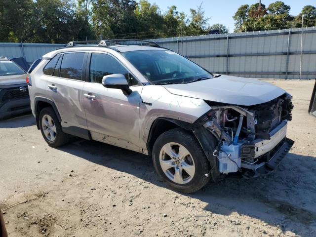 4T3MWRFV5MU019927 - 2021 TOYOTA RAV4 LE 银色 照片 4