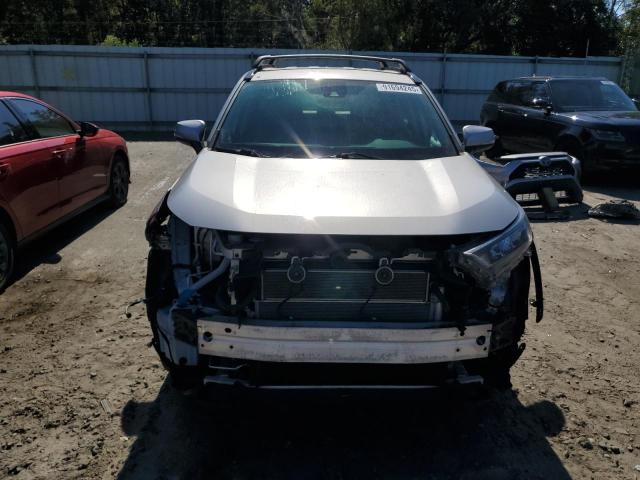 4T3MWRFV5MU019927 - 2021 TOYOTA RAV4 LE 银色 照片 5